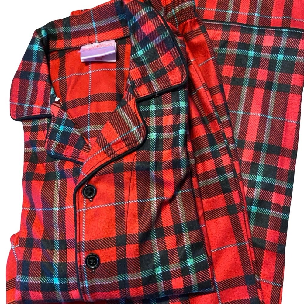 Wondershop Women's Red and Black Plaid Pajama Set
